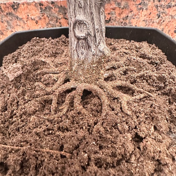 Artificial Elegant Bonsai Pine Tree Plastic Simulation Potted Plant Decorative - Picture 15 of 16